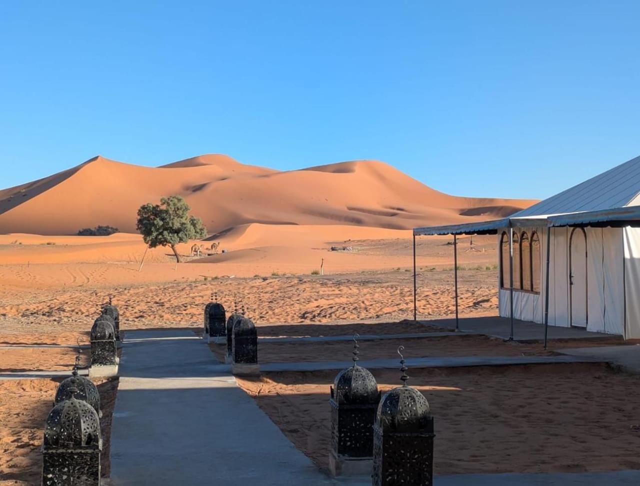 Unique Sahara Camp Hotel Merzouga Bagian luar foto